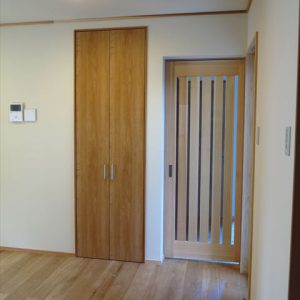 桧無垢の造作建具