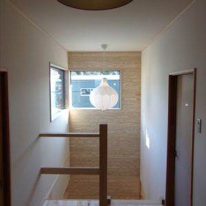 杉板張りの吹き抜け